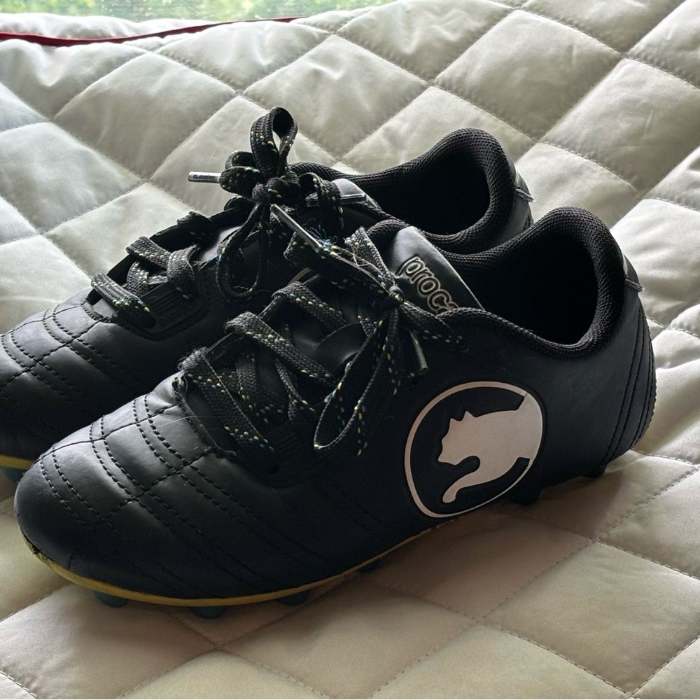 Puma kids Soccer Cleats